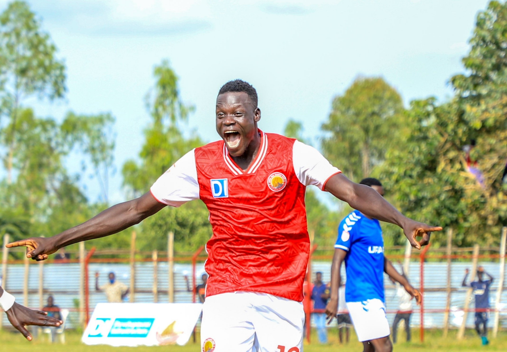 You are currently viewing Leku header stuns Vipers, Police wins again