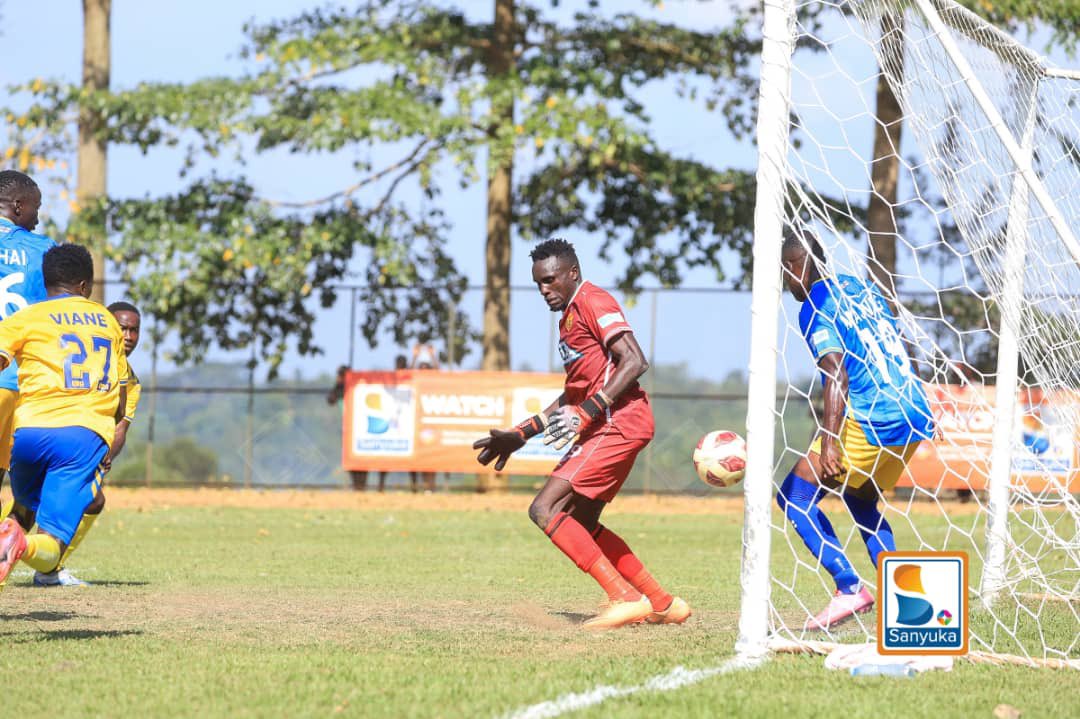 Read more about the article Mukwala inflicts first defeat on KCCA, Vipers held
